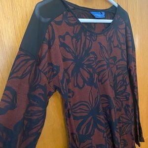 Simply Vera want top size small